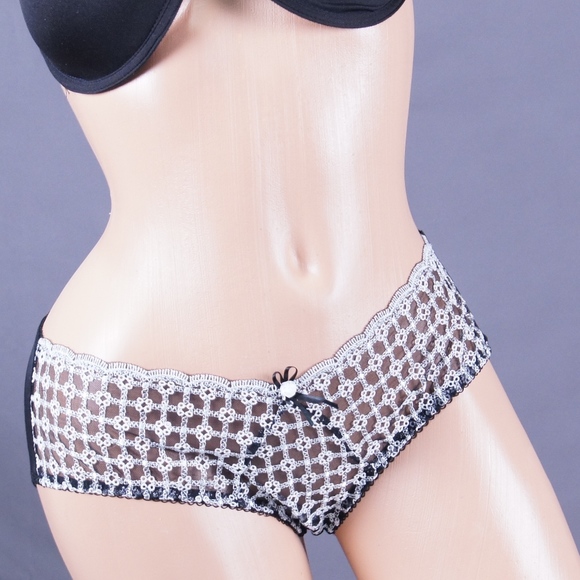 Women's Lace Panties - Picture 2 of 4